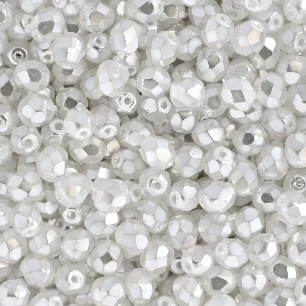 Manumi české broušené korálky 4 mm Coated White Pearl - 225 ks