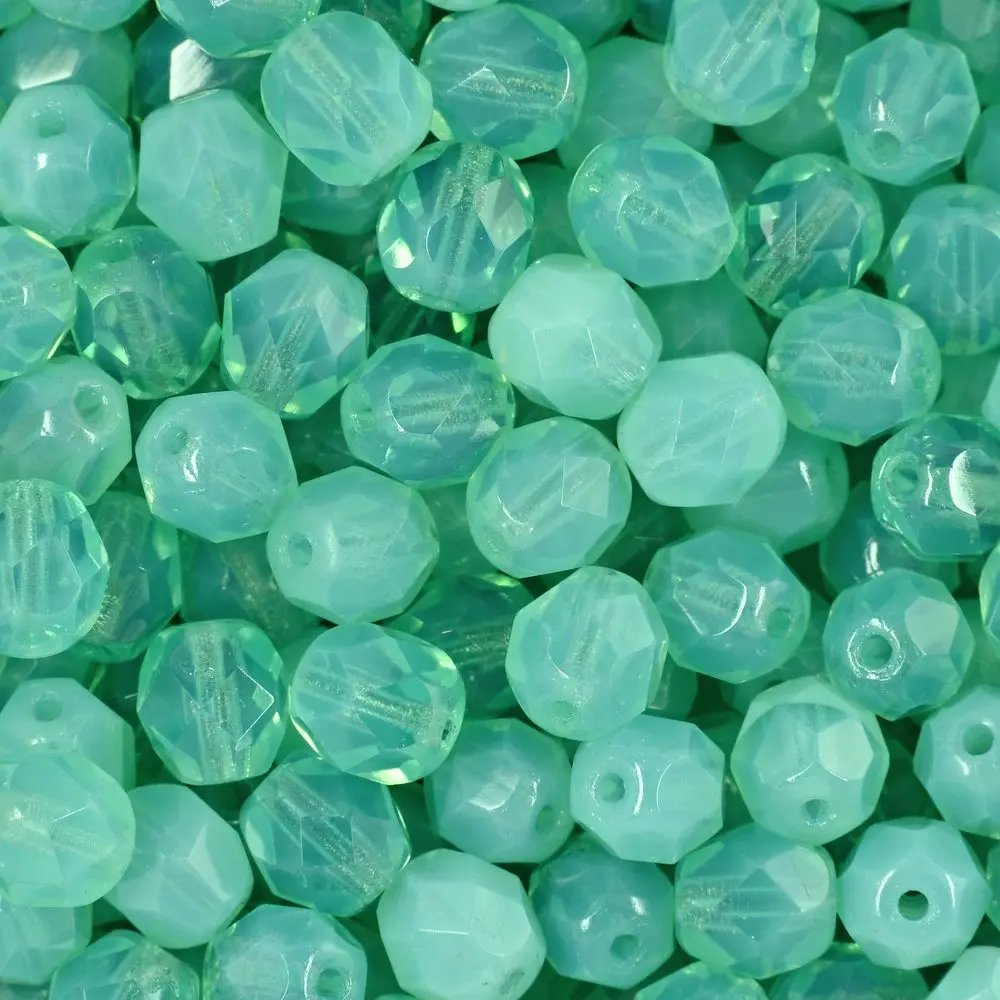 Manumi české broušené korálky 6 mm Milky Aquamarine -