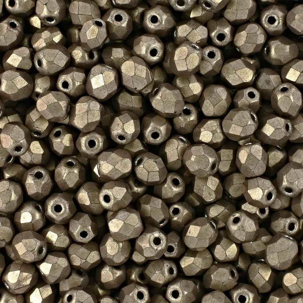 Manumi české broušené korálky 4 mm Saturated Metallic Hazelnut - 45 ks