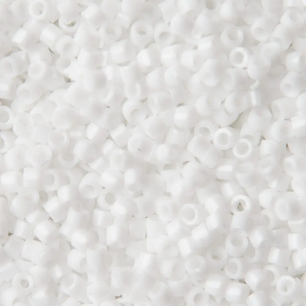 Miyuki Rokajlové korálky - Miyuki Delica 11/0 (DB-200) Opaque Chalk White - 15 g