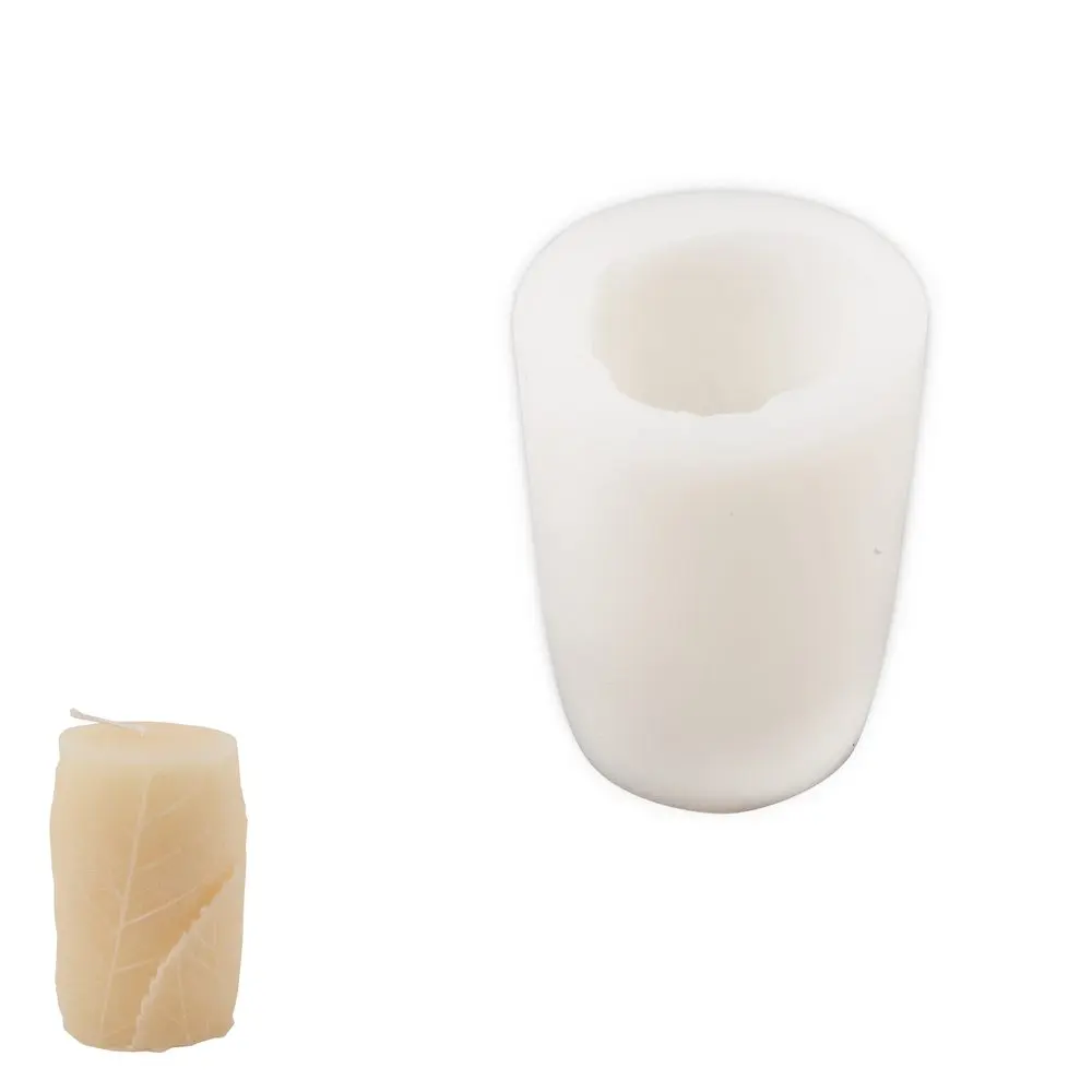Manumi Silikonová forma na svíčku sbalených listů 77x113mm -