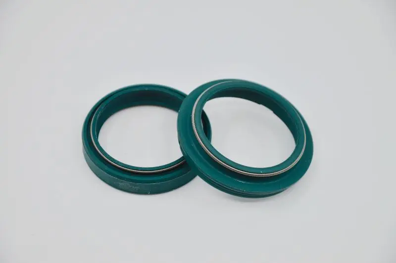 SKF sady gufer a prachovek pro př.vidlice APRILIA ETV 1200 (CAPO NORD) 13-16, SL 750 (SHIVER) 10-16, SMV 750 (DORSODURO), 900 ABS (DORSODURO), 1200