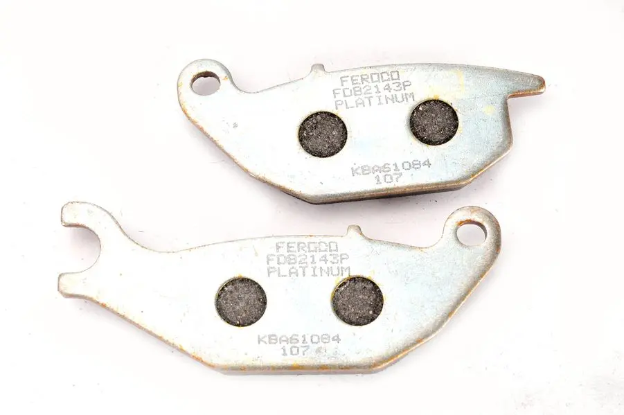 FERODO sada brzdových destiček, kotoučová brzda HONDA CBR 125 R 04-12, XL 125 V (VARADERO) 01-07 (B00EOEVA7U, 2P304NS, MCB738LF, VIC-P10761, 06435 KPC