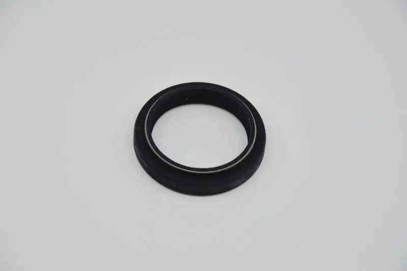 SKF gufera pro přední vidlice YAMAHA FZR 1000 (GENESIS EXUP) 91-93, TDM 850 94-95, XJ6 600 (DIVERSION), N 09-13, XP 500 (TMAX) 04-08, XT 600 84-95,