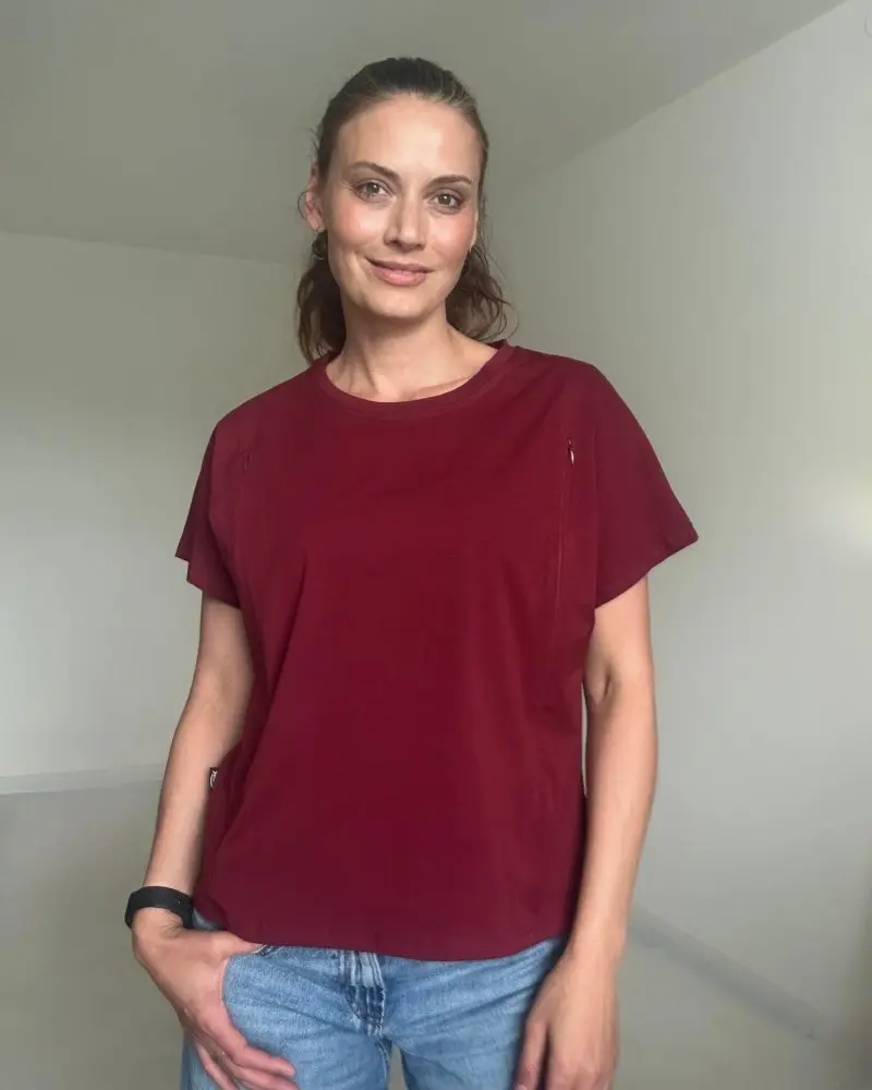 Kojicí tričko se zipem Kira, oversized – vínové