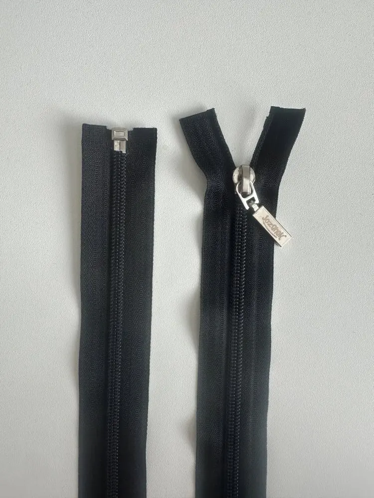 Zip spirálový 6mm se stříbrným jezdcem, černý 90 cm