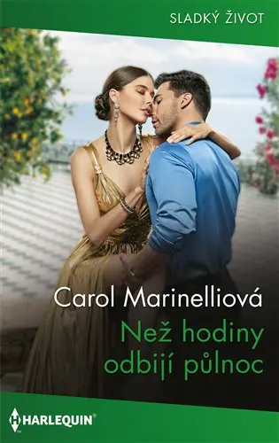 Než hodiny odbijí půlnoc