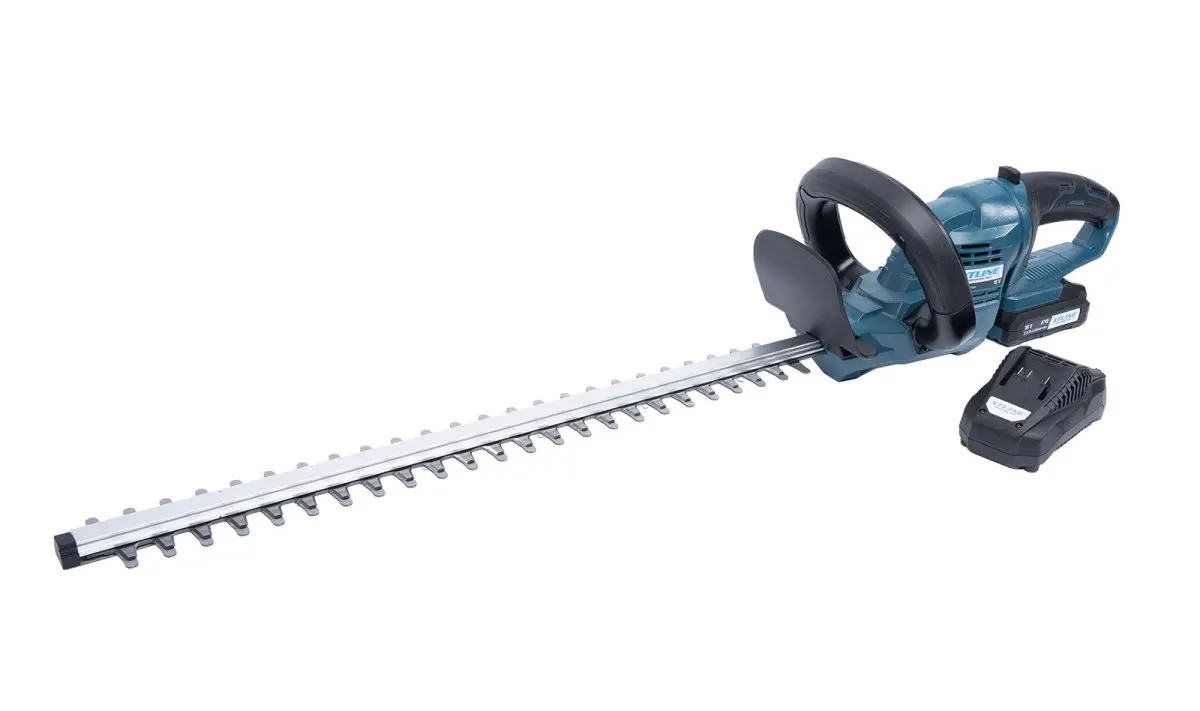 XTline XT102874-1B2 aku nůžky na živý plot 52cm 18V LiIon 2Ah