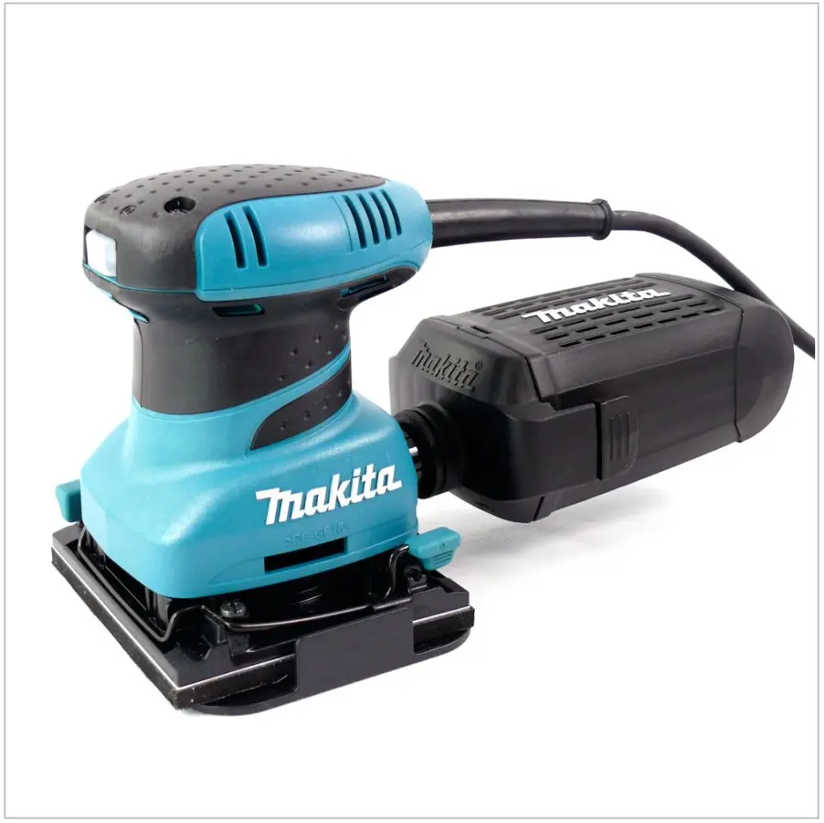 Makita - Vibrační bruska 200 W BO4555