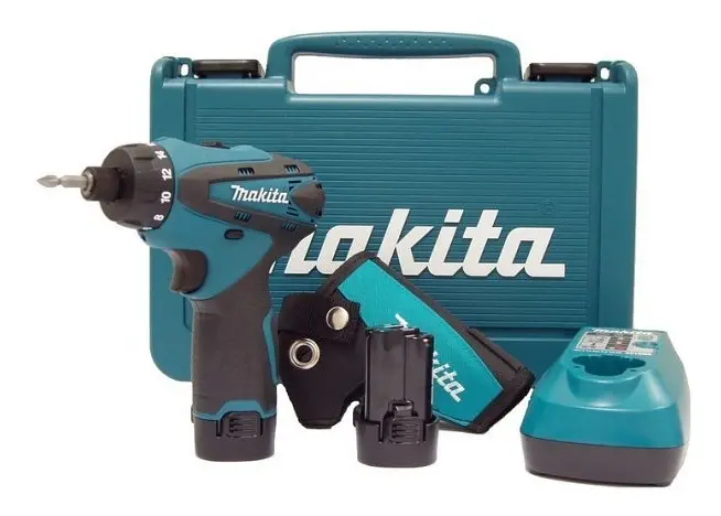 MAKITA DF030DWE aku šroubovák 10,8V/1,3Ah