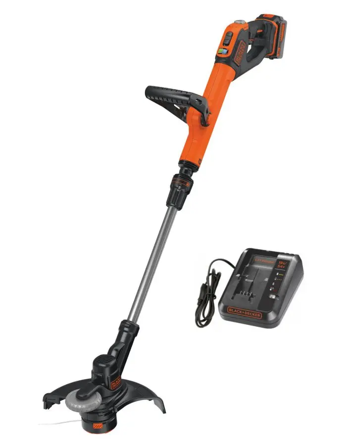BLACK+DECKER - 18V AKU strunová sekačka, záběr 30 cm, 1x aku 4,0 Ah Li-ion, nabíječka STC1840EPC-QW