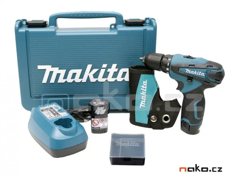 Makita - 10,8V AKU vrtací šroubovák, 2x aku Li-ion 1,3 Ah, nabíječka DF330DWE