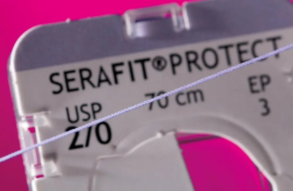 SERAFIT PROTECT 4/0 (USP) 1x0,70m HR-22, 24ks