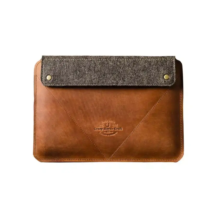 Crazy Horse Craft Kožený obal na MacBook Pro 14” Classic Brown