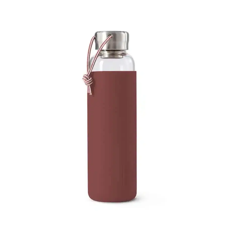 Black + Blum Skleněná láhev na vodu burgundy 600ml