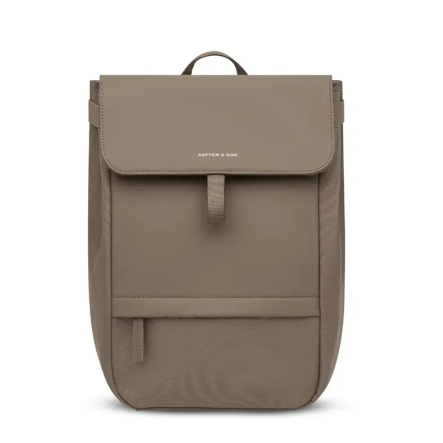 Kapten & Son Dámský batůžek s klopou Fyn Walnut 13l