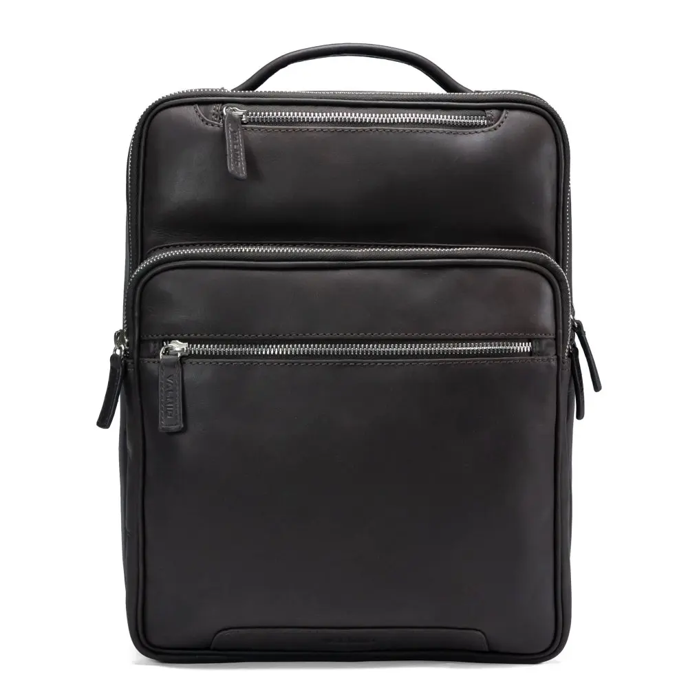 VALMIO Kožený batoh  Byron tmavě hnědý Hnědá Objem
10 L