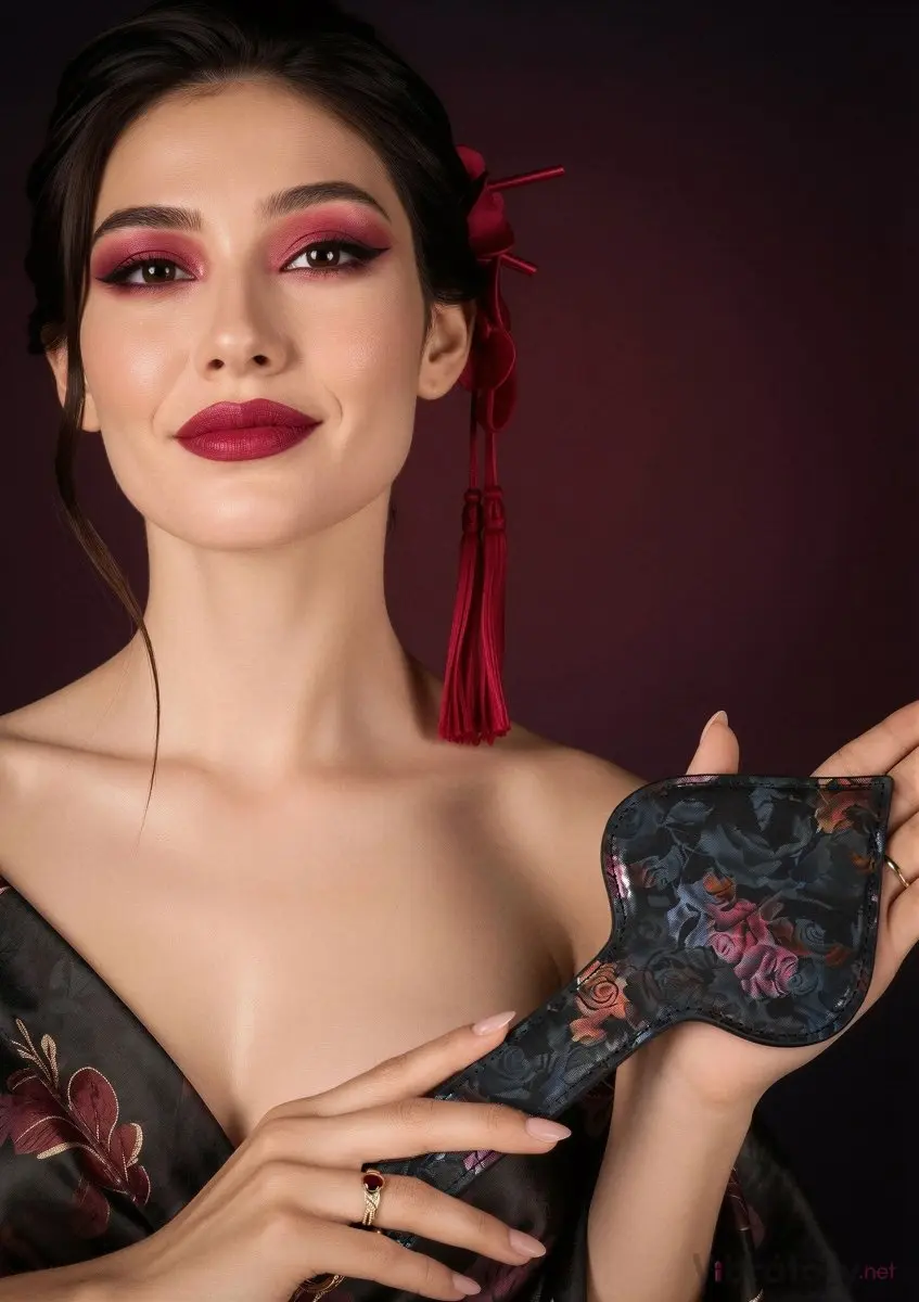 BDSM plácačka Geisha