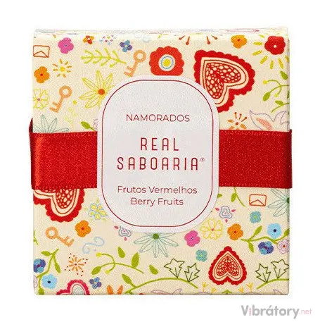 Tuhý šampón Real Saboaria Namorados Berry Fruits – červené bobule, 80 g