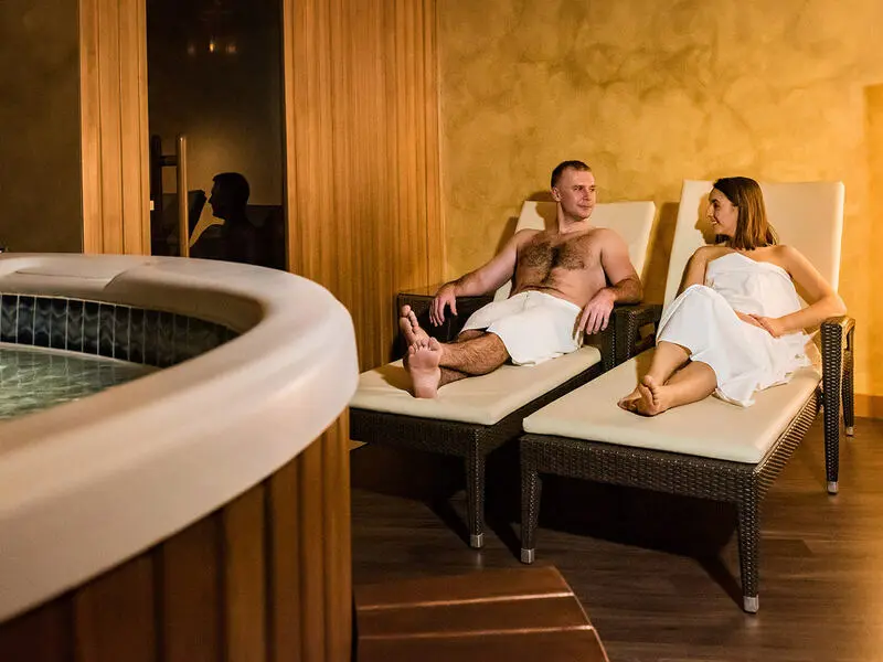 Zážitek - Malé privátní spa pro 4 osoby Co dělat v Praze? Vyrazte za zážitky