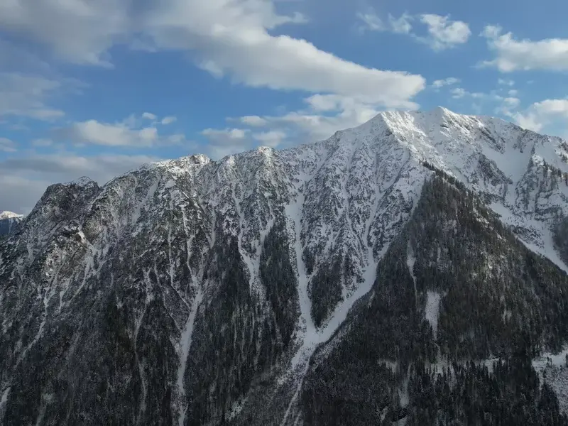 Zážitek - Vyhlídkový let letadlem nad Alpami Co dělat v Praze? Vyrazte za zážitky