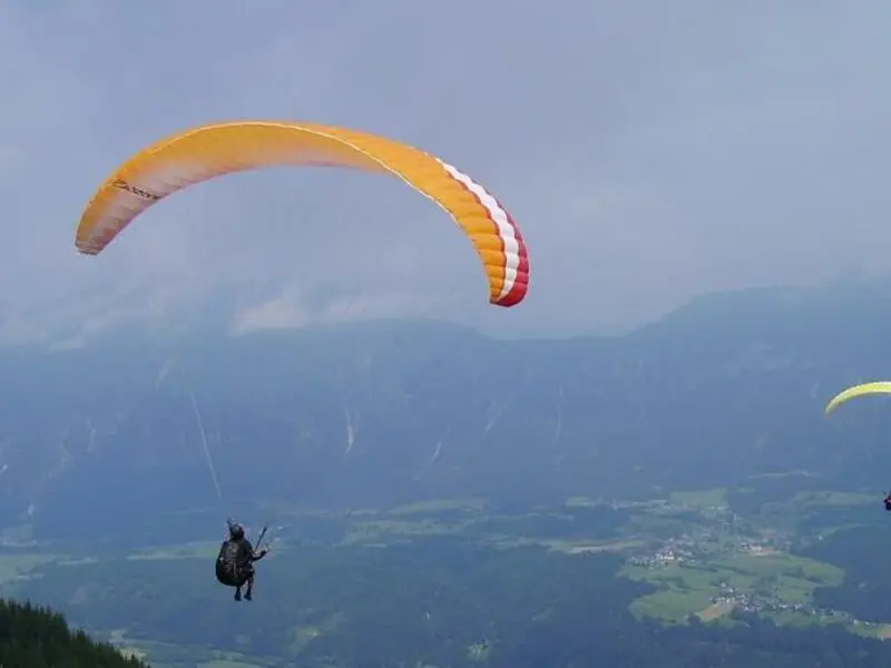 Zážitek - Kurz paraglidingu Co dělat v Libereckém kraji? Vyrazte za zážitky