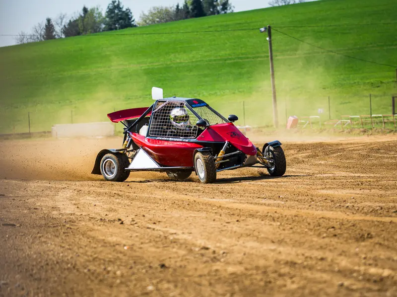 Zážitek - Autocross jízda Zážitky Olomoucký kraj: Od adrenalinu po pohodu
