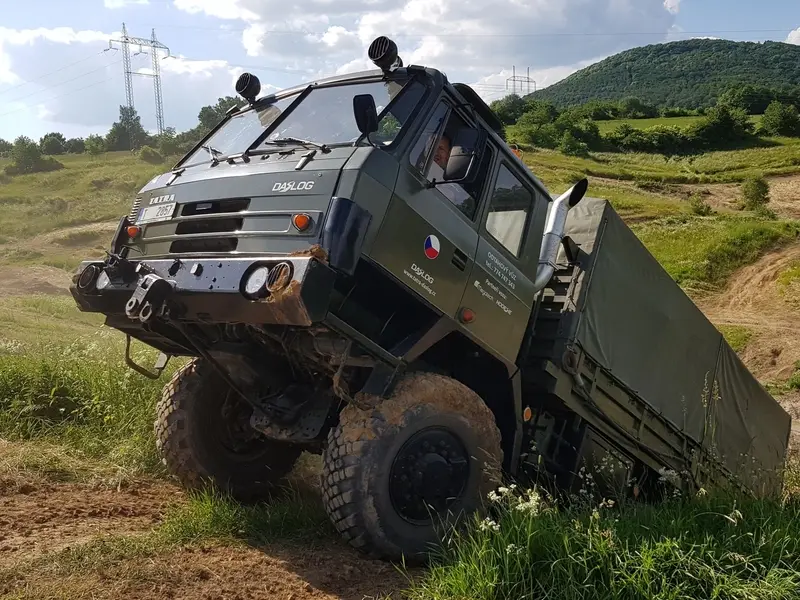 Zážitek - Offroad jízda legendární Tatrou 815: Ostrava Moravskoslezský kraj: Adrenalin i pohoda