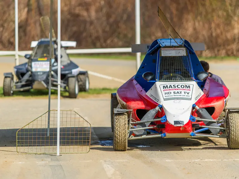 Zážitek - Autocrossový den Vyrazte za zážitky do Středočeského kraje