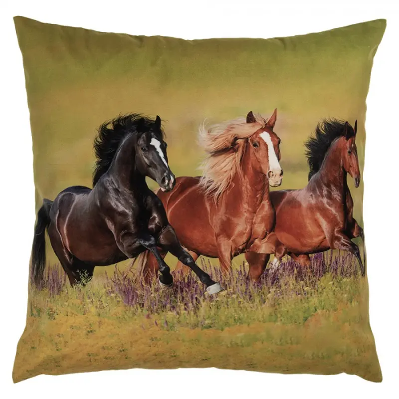 Zelený povlak na polštář divocí koně na louce – 45x45 cm