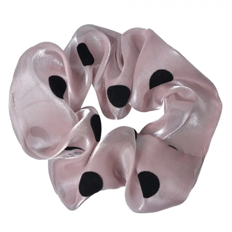 Růžovobéžová gumička do vlasů / scrunchie s puntíky – 10 cm