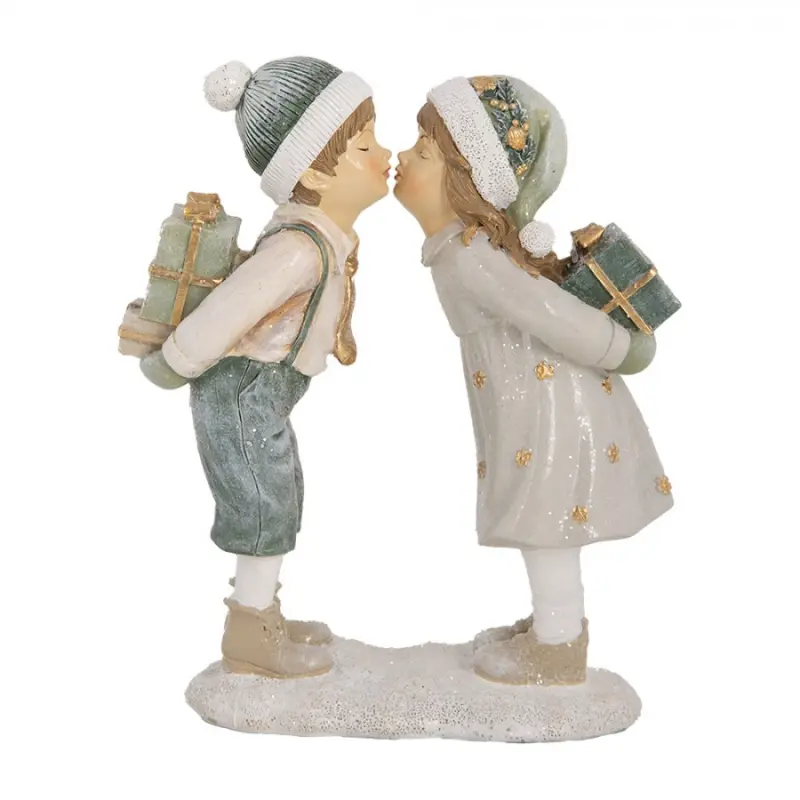 Zimní vánoční béžová dekorace děti s dárečky dávající si pusu - 15*6*18 cm Clayre & Eef
