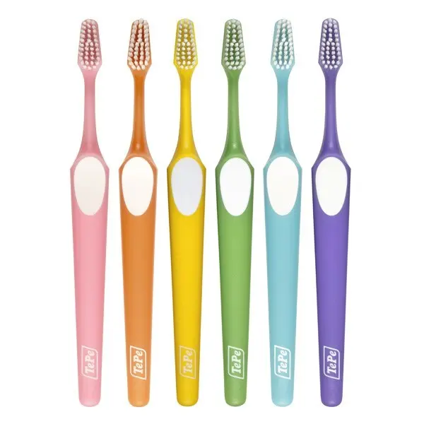 TePe Supreme zubní kartáček blistr 352601