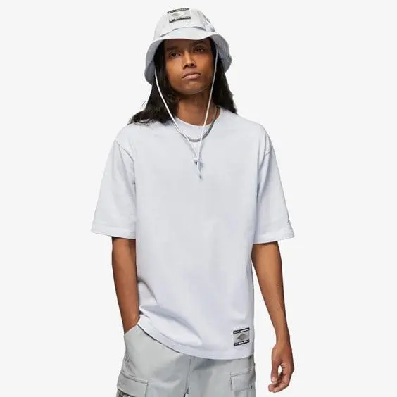 Jordan solefly tee