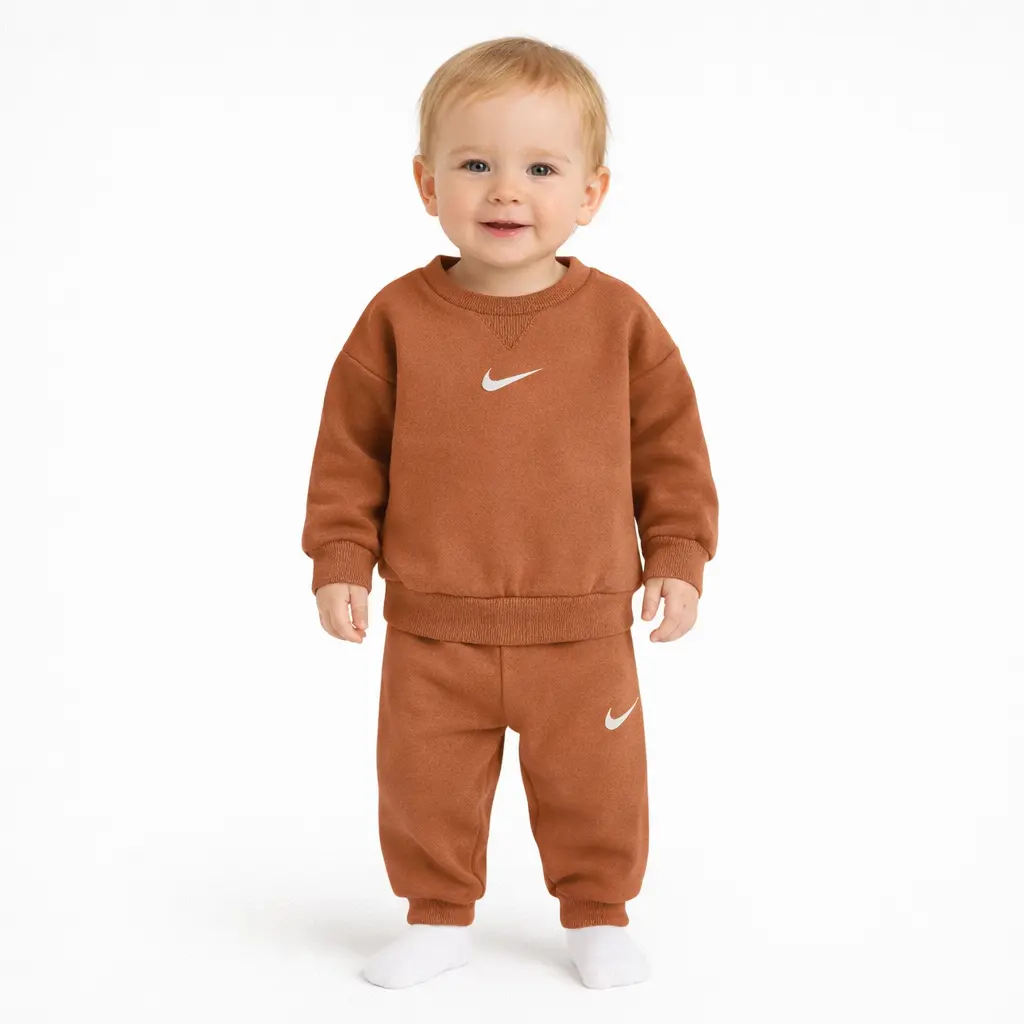 Nike baby essential fleece crew set