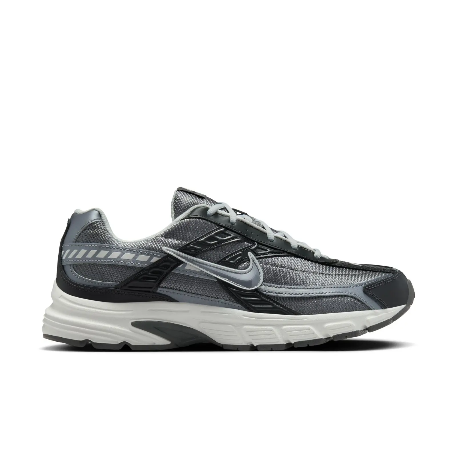Nike Initiator