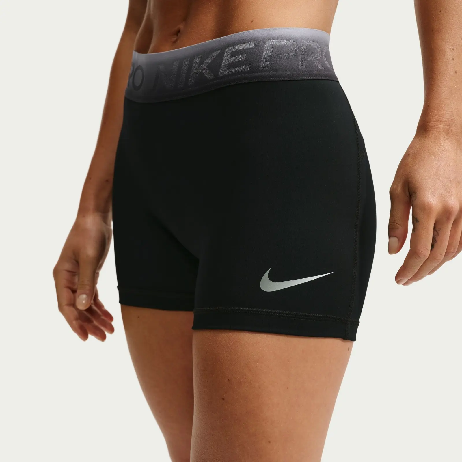 Nike Pro Women Mid-Rise 3