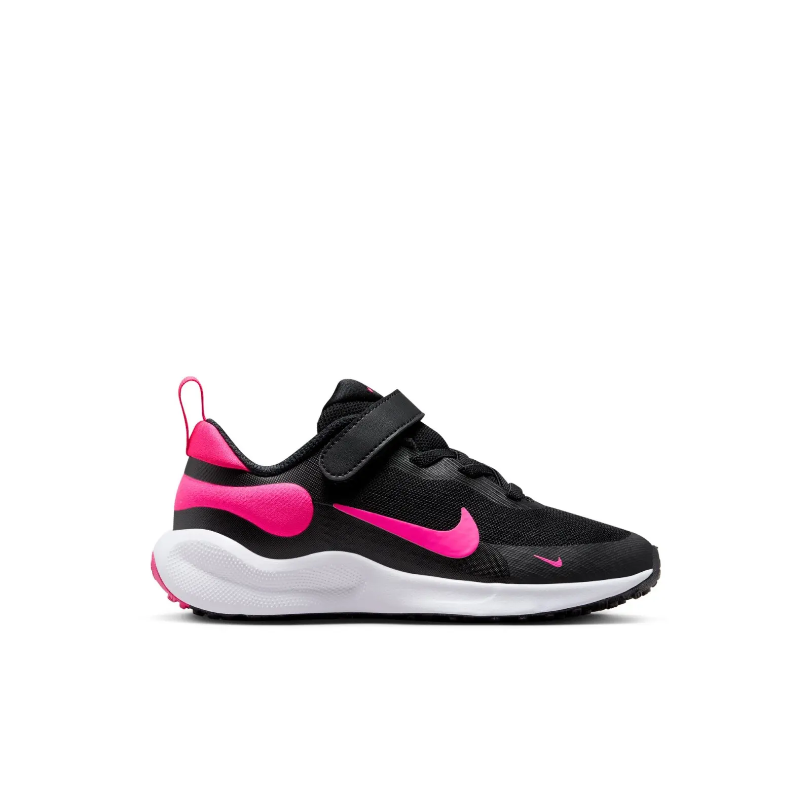 Nike Revolution 7