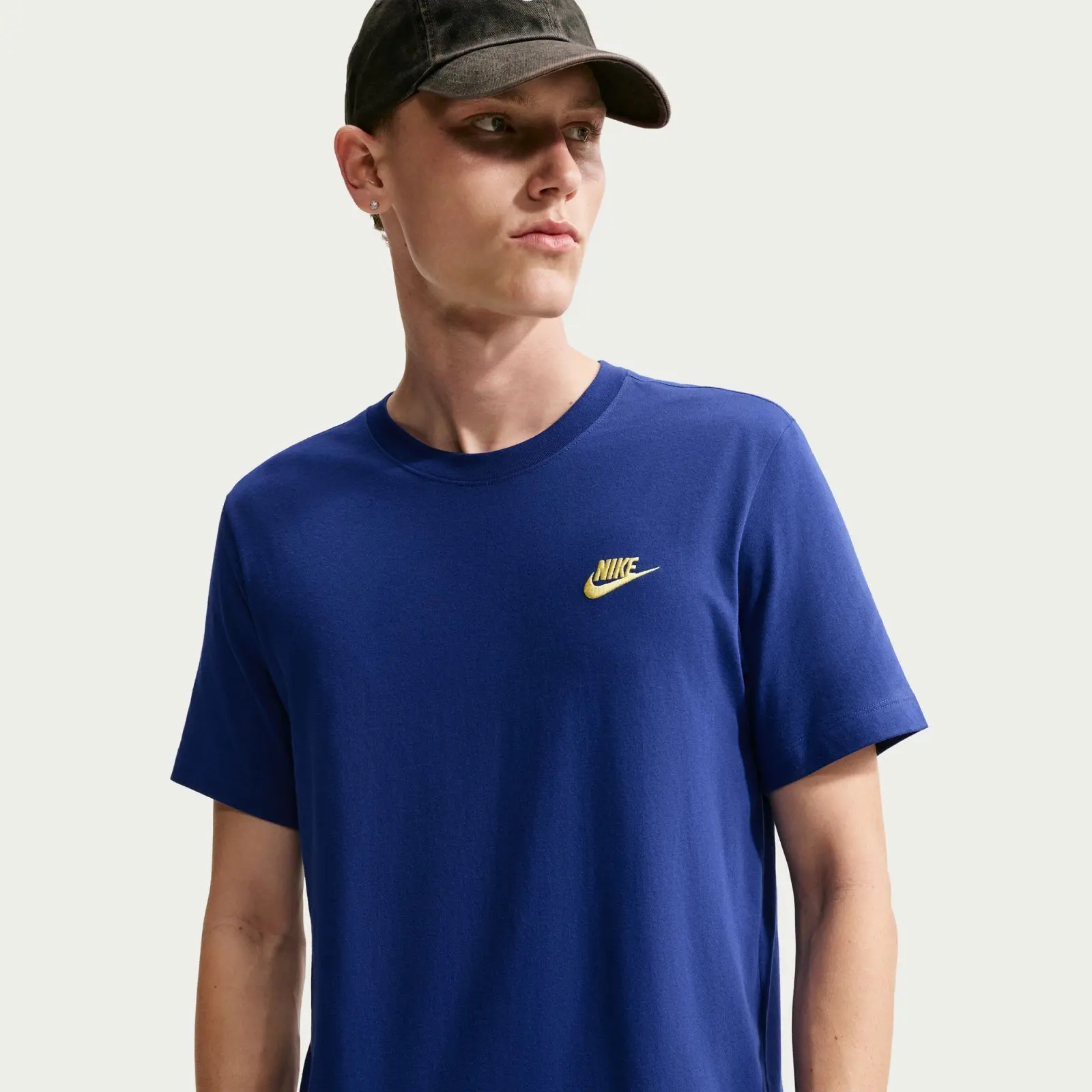 Nike Sportswear Club