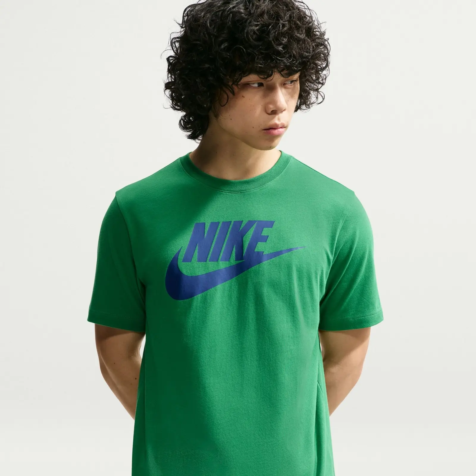 Nike Sportswear Tee
