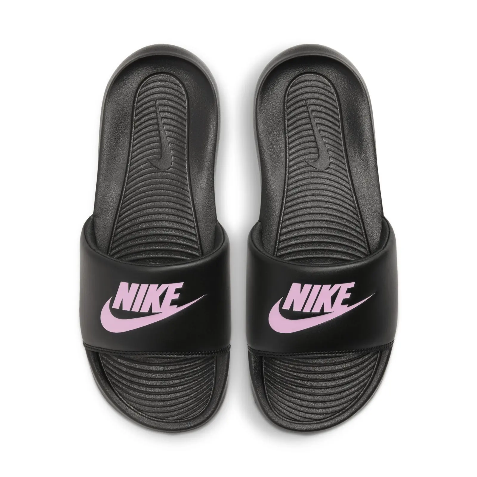 Nike Victori One