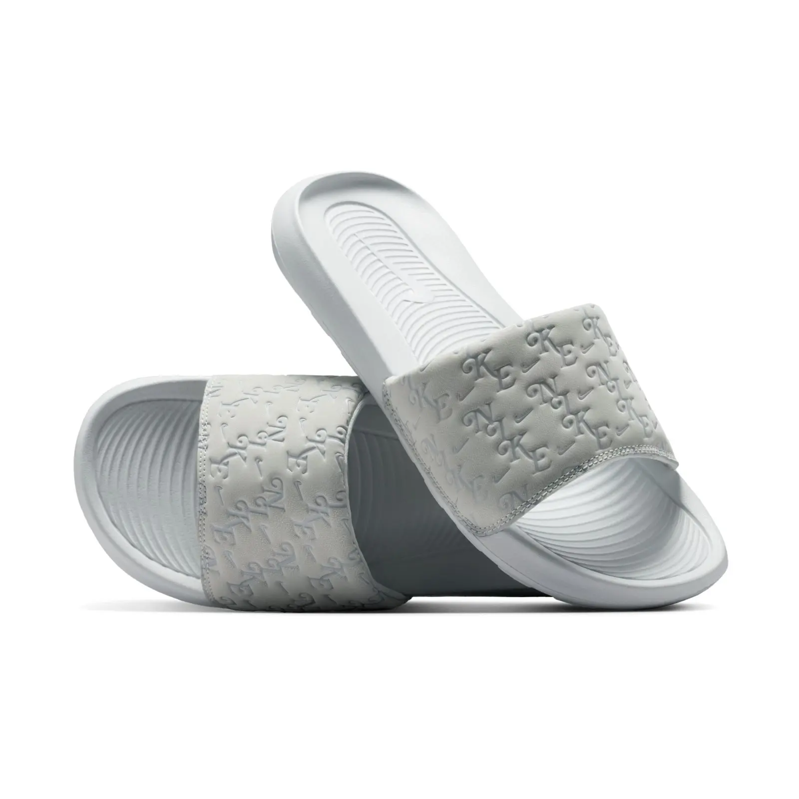 Nike Victori One