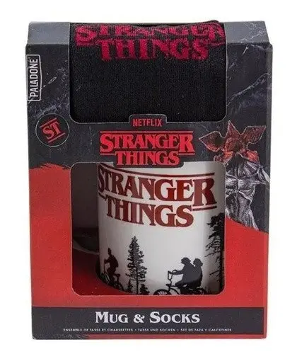 Stranger Things Dárkový set (hrnek a ponožky)