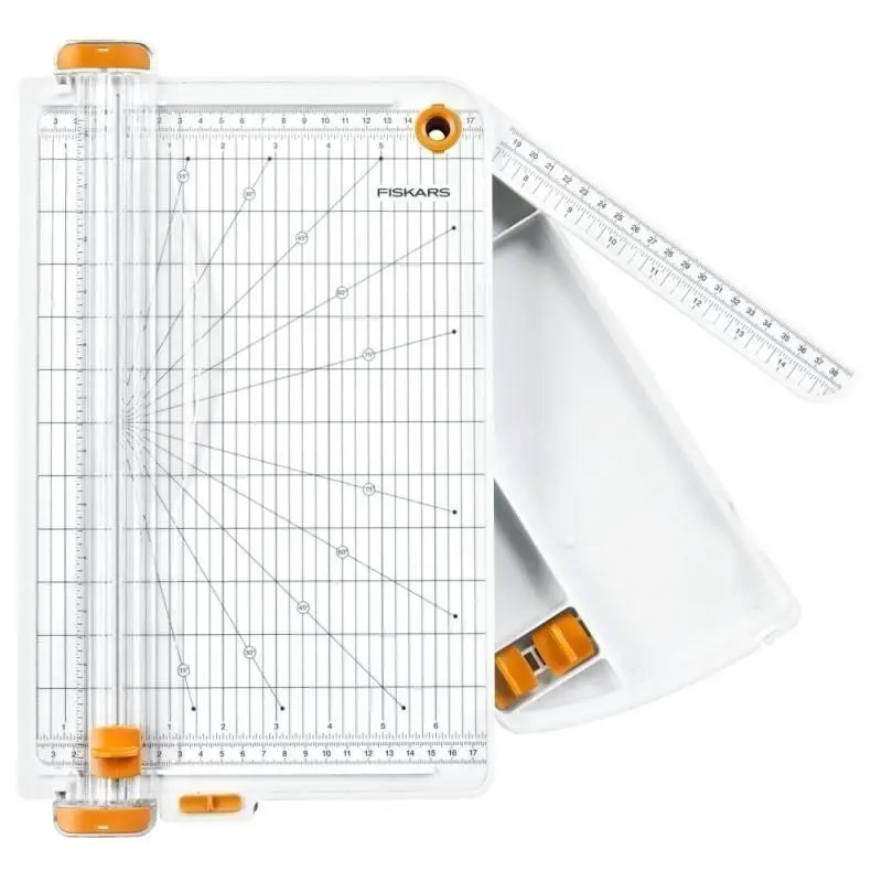 Fiskars Řezačka papíru SureCut A4, se zásobníkem
