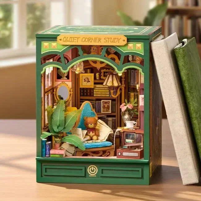 RoboTime 3D skládačka Zarážka na knihy Miniatura domečku Klidný studijní kout