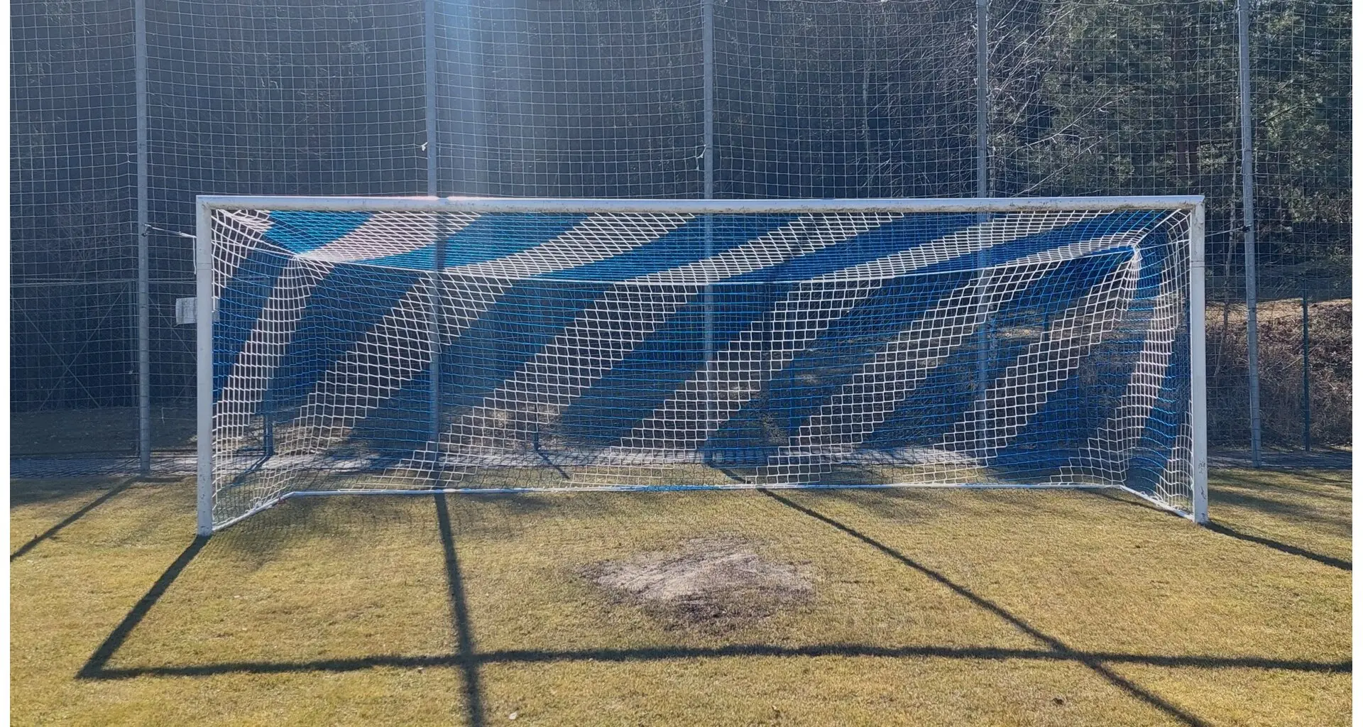 Football A11 M100 fotbalová síť bílá-modrá, 1 ks