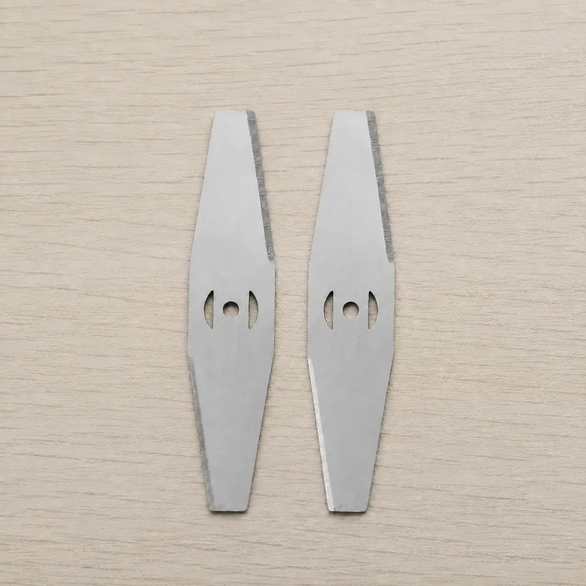 Náhradní kovové nože do křovinořezu - 2ks