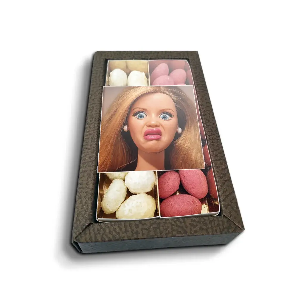 Mandle v čokoládě Znechucená Barbie - Meme Barbie - 2x 80g