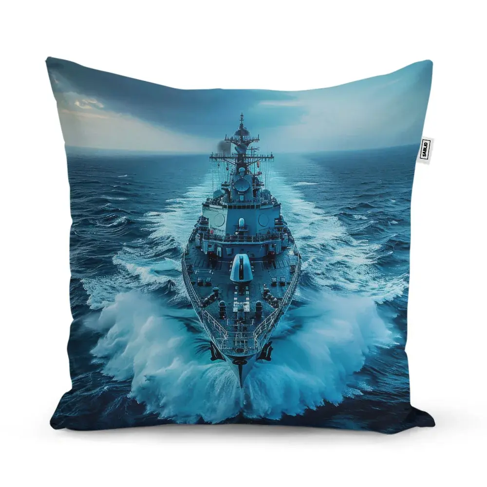 Polštář Válečná loď prorážející oceán - 60x60 cm