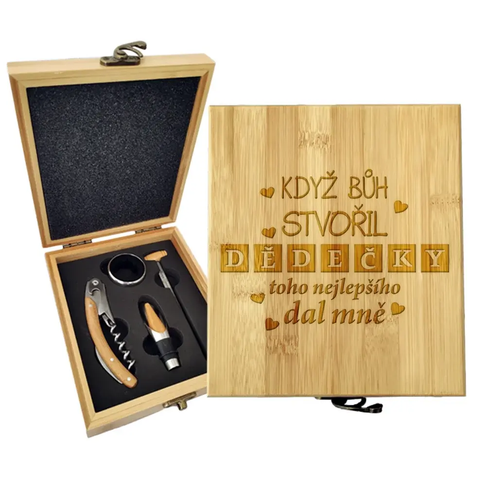 Dárková sada na víno Když Bůh stvořil dědečky: 147×168×49 mm